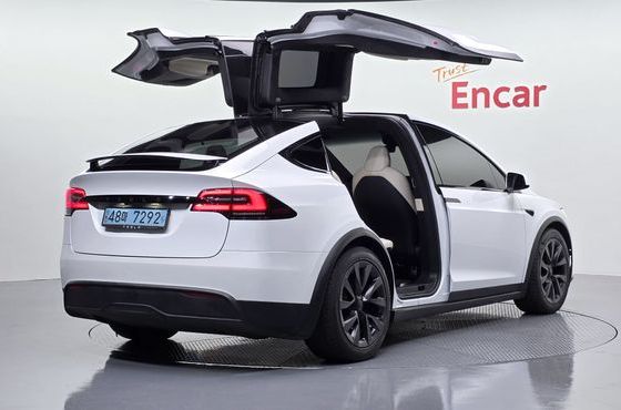 Tesla Model X AWD — пробег 71 454 км — фото 2 из 5