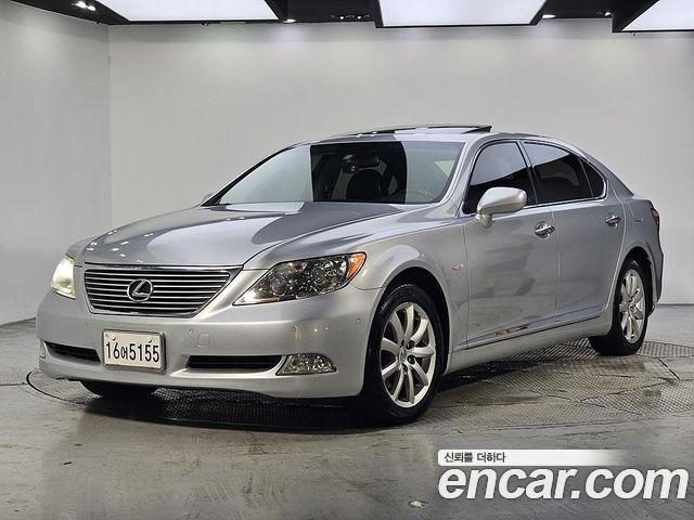Lexus LS из Кореи Encar
