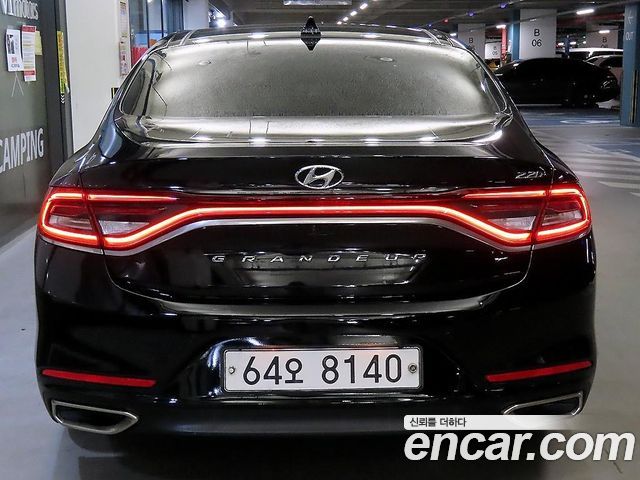 Hyundai Grandeur 2.2 Diesel Premium Special — пробег 195 488 км — фото 5 из 5