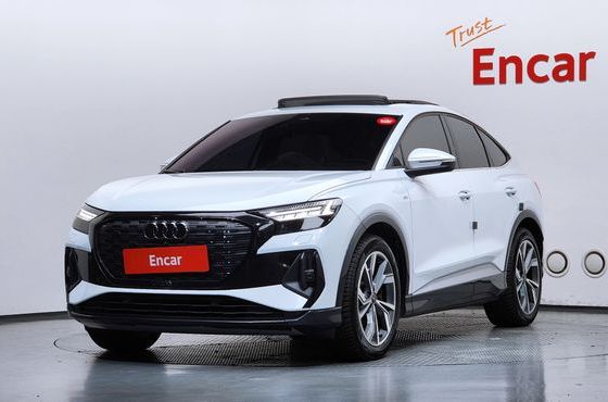 Audi Q4 e-tron 40 Premium Sportback — пробег 86 855 км — фото 1 из 5