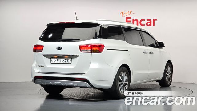 Kia Carnival из Кореи Encar