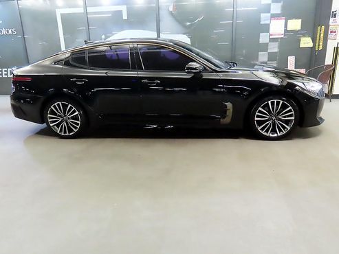 Kia Stinger 2.0 Turbo AWD Platinum — пробег 149 798 км — фото 3 из 5