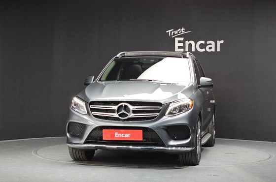 Mercedes-Benz GLE-Class GLE350 d 4MATIC Premium — пробег 100 180 км — фото 3 из 5
