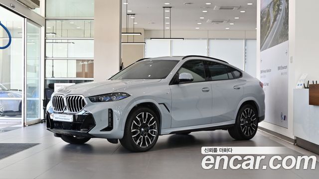 BMW X6 xDrive40i M Sport — пробег 4 965 км — фото 1 из 5