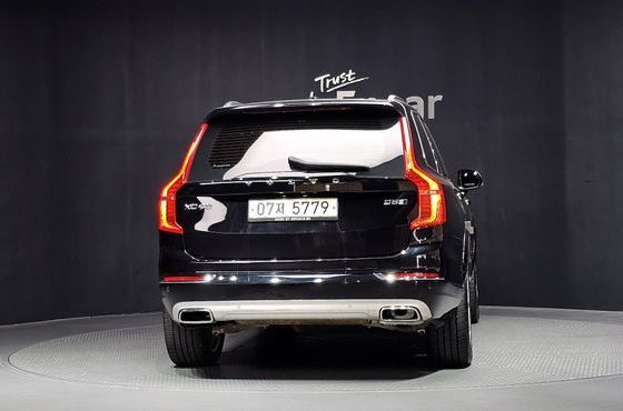 Volvo XC90 D5 Inscription — пробег 72 177 км — фото 4 из 5