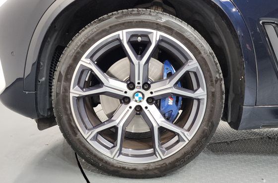 BMW X5 xDrive 40i M Sport — пробег 25 517 км — фото 5 из 5