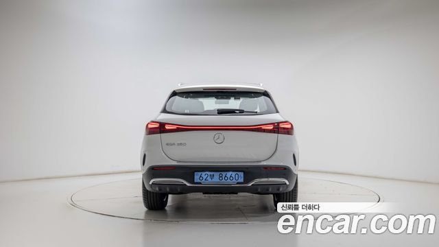 Mercedes-Benz EQA EQA250 AMG Line — пробег 559 км — фото 4 из 5