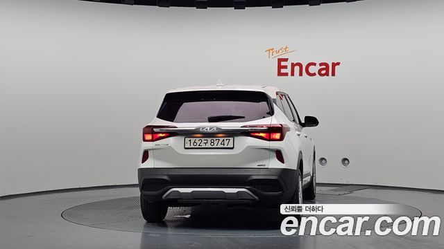 Kia Seltos из Кореи Encar