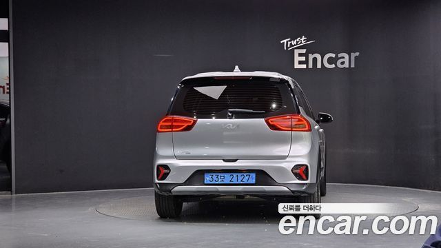 Kia Niro Air — пробег 72 807 км — фото 4 из 5
