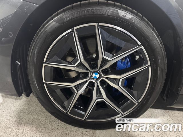 BMW i5 eDrive 40 M Sport — пробег 21 681 км — фото 5 из 5