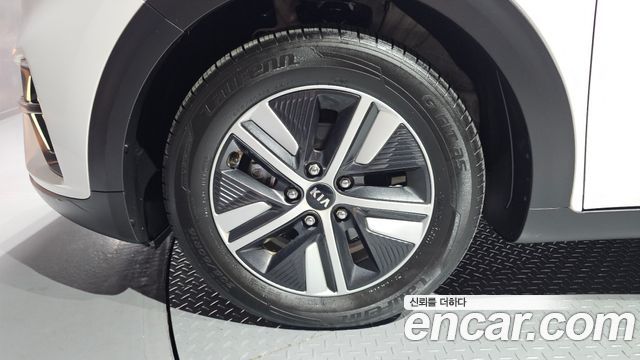 Kia Niro из Кореи Encar