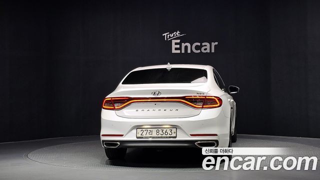 Hyundai Grandeur из Кореи Encar
