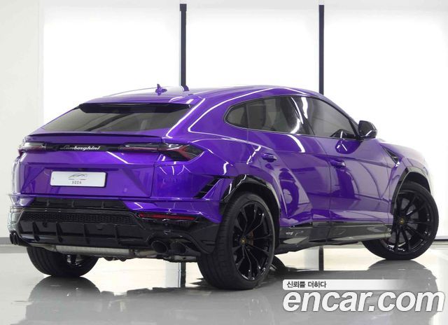 Lamborghini Urus из Кореи Encar
