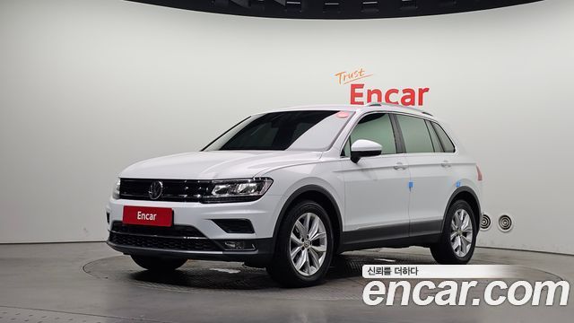 Volkswagen Tiguan 2.0 TDI Premium — пробег 117 862 км — фото 1 из 5