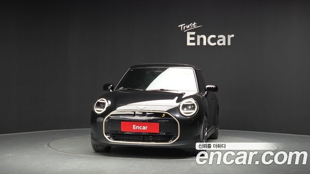 Mini Cooper SE Favoured — пробег 38 097 км — фото 3 из 5