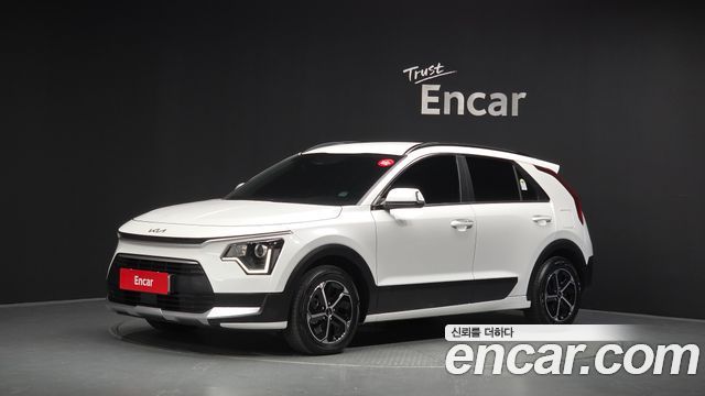 Kia Niro Prestige — пробег 59 711 км — фото 1 из 5