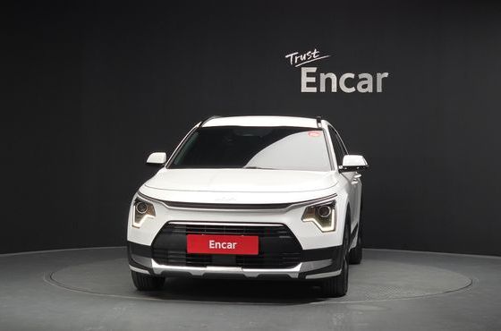 Kia Niro Prestige — пробег 59 711 км — фото 3 из 5