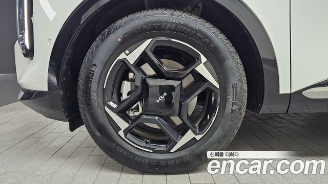Kia Sportage HEV 1.6 2WD Signature — пробег 3 788 км — фото 5 из 5