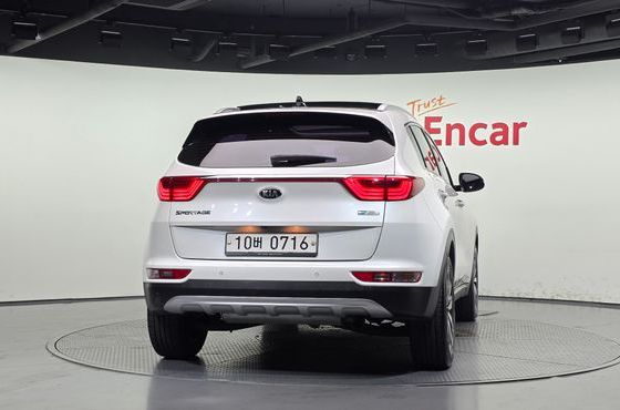 Kia Sportage Diesel 1.7 2wd Noblesse — пробег 94 000 км — фото 4 из 5