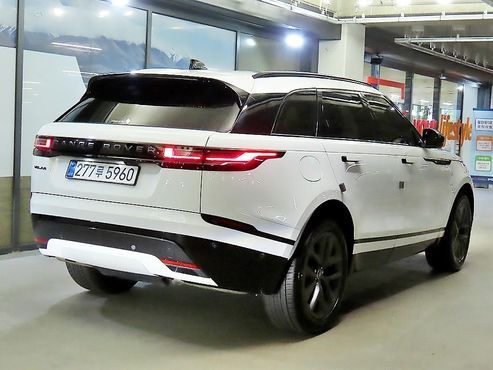 Land Rover Range Rover Velar 2.0 P250 Dynamic SE — пробег 10 961 км — фото 4 из 5