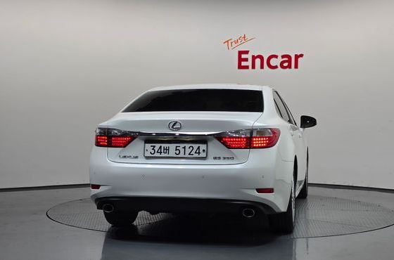 Lexus ES Supreme XV60 — пробег 92 433 км — фото 4 из 5