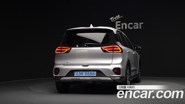 Kia Niro Air — пробег 67 120 км — фото 4 из 5