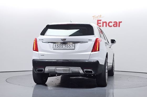Cadillac XT5 3.6 Platinum — пробег 105 008 км — фото 4 из 5