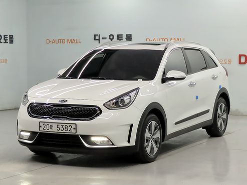 Kia Niro Prestige — пробег 147 286 км — фото 1 из 5