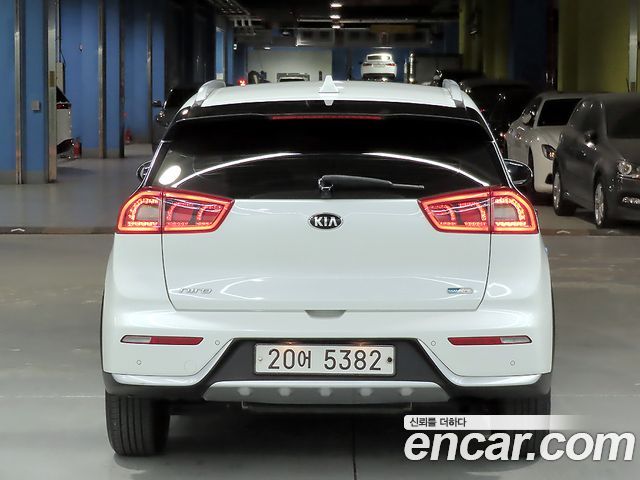 Kia Niro из Кореи Encar