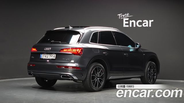 Audi Q5 45 TFSI Quattro Premium — пробег 5 073 км — фото 2 из 5