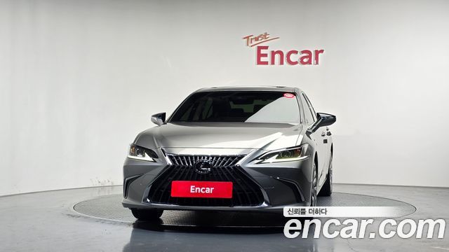 Lexus ES Luxury Plus — пробег 87 677 км — фото 3 из 5