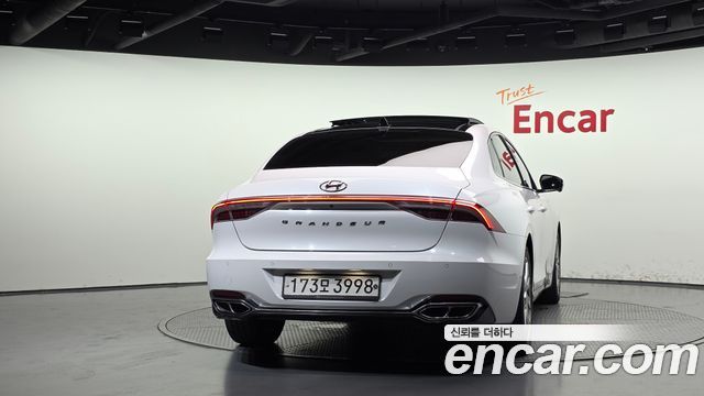 Hyundai Grandeur Calligraphy — пробег 154 189 км — фото 4 из 5
