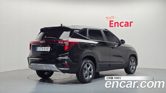 Kia Seltos из Кореи Encar