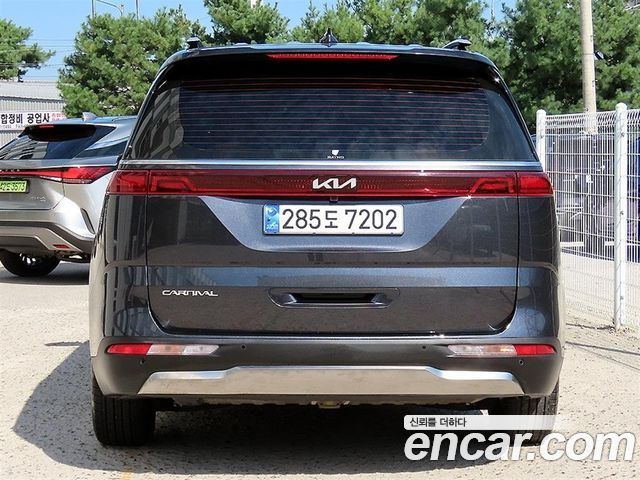 Kia Carnival Gasoline 9-Seater Noblesse — пробег 50 480 км — фото 4 из 5