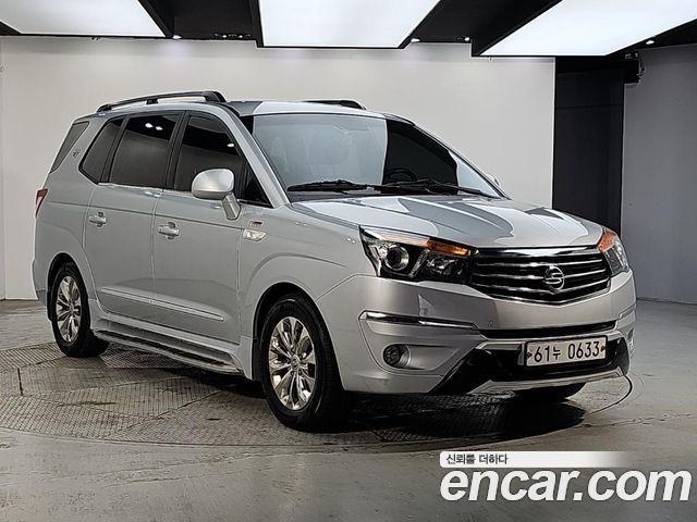 Ssangyong KORANDO 4WD TX 9-seater — пробег 94 272 км — фото 2 из 5
