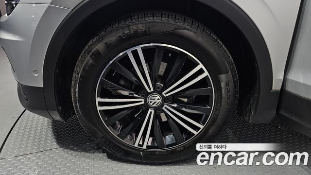 Volkswagen Tiguan из Кореи Encar