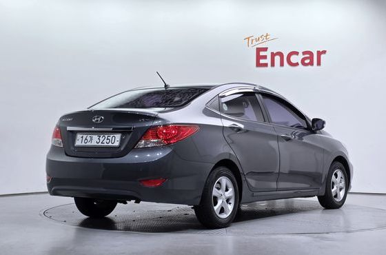 Hyundai Accent 1.4 VVT Premier — пробег 82 435 км — фото 2 из 5