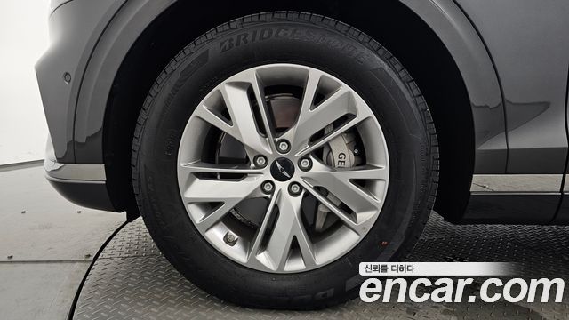 Genesis GV70 2.5T Gasoline 2WD — пробег 7 646 км — фото 5 из 5