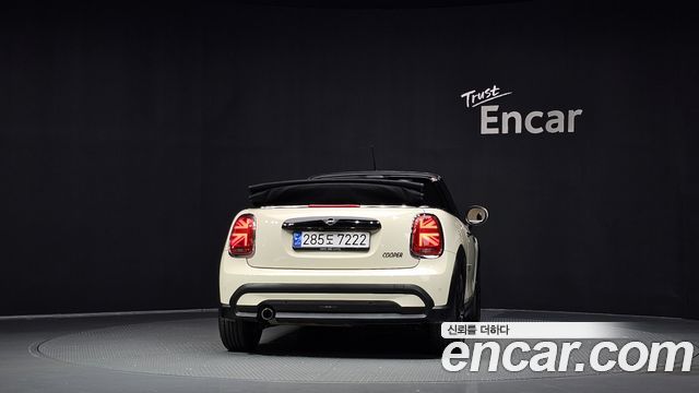 Mini Cooper Convertible Classic Launch Pack Third Generation — пробег 83 634 км — фото 4 из 5