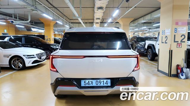 Kia EV5 Long Range 2WD Earth — пробег 5 934 км — фото 4 из 5