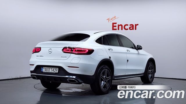 Mercedes-Benz GLC-Class GLC300e 4MATIC Coupe — пробег 84 137 км — фото 2 из 5