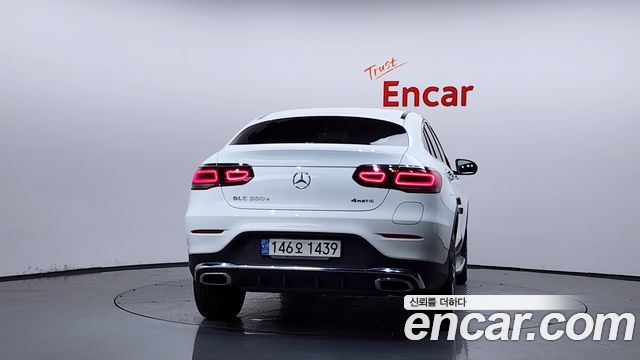 Mercedes-Benz GLC-Class GLC300e 4MATIC Coupe — пробег 84 137 км — фото 4 из 5