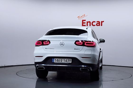 Mercedes-Benz GLC-Class GLC300e 4MATIC Coupe — пробег 84 137 км — фото 4 из 5