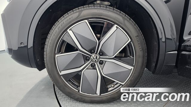 Volkswagen Touareg 3.0 TDI R-Line Final Edition — пробег 6 066 км — фото 5 из 5