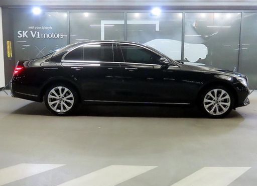Mercedes-Benz E-Class E220d 4MATIC Exclusive — пробег 133 810 км — фото 3 из 5