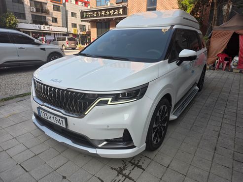 Kia Carnival Gasoline 9-Seater Hi-Limousine Signature — пробег 21 732 км — фото 1 из 5