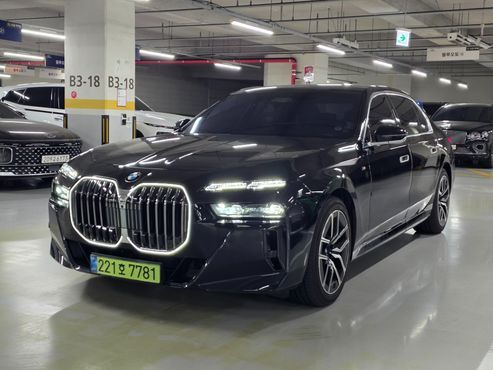 BMW 7-Series 740i xDrive M Sport — пробег 40 000 км — фото 1 из 5