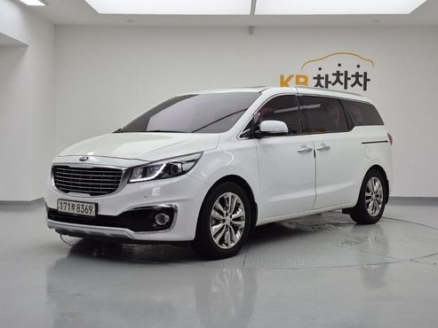 Kia Carnival 7-seater Limousine VIP — пробег 142 391 км — фото 1 из 5
