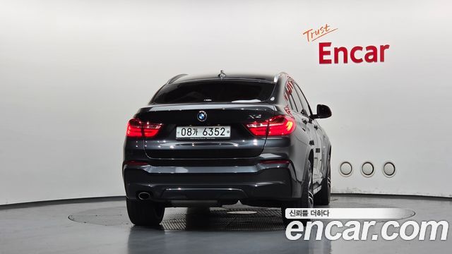 BMW X4 xDrive20d M Sport — пробег 105 736 км — фото 4 из 5
