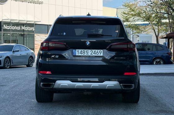 BMW X5 xDrive 45e xLine — пробег 127 476 км — фото 4 из 5